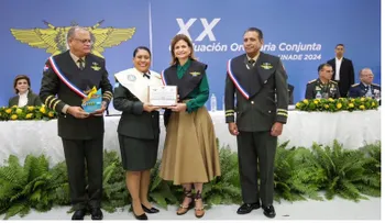 Vicepresidenta Raquel Peña encabeza graduación 2,650 civiles y militares en la Unade