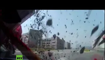 Una joven pareja muere sepultada bajo toneladas de grava en un accidente (VIDEO)