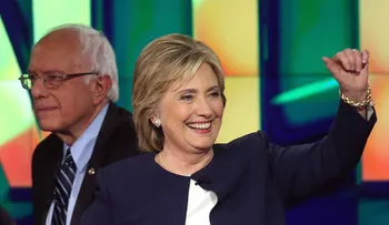 Hillary Clinton gana las asambleas demócratas en Iowa