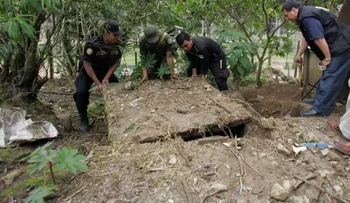 Hallan 10 cuerpos en fosas clandestinas en Acapulco