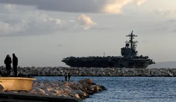 EE.UU. envía portaaviones y destructores al Mediterráneo y Oriente Medio