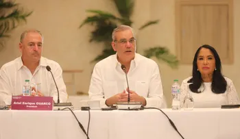 Abinader resalta poder cooperativas para transformar comunidades y fortalecer la economía