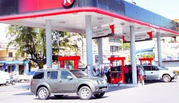Aumentan RD$2.50 y RD$2.90 precios gasolinas