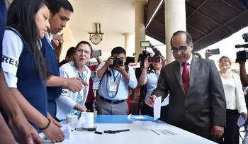 Con el 21,41% escrutado Guatemala dice â??síâ? en la consulta sobre Belice