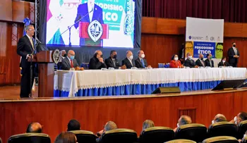 Presidente Luis Abinader resalta importancia de la ética periodística para construir un país mejor, más digno y libre