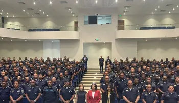Policía Nacional y Ministerio de la Mujer integran cientos de agentes a consulta contra la violencia de género