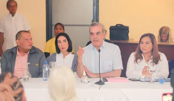 Presidente Luis Abinader acoge solicitud extensión UASD en SDN