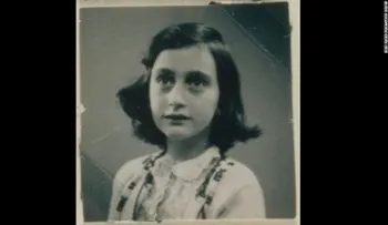 "Chistes picantes" fueron hallados en páginas ocultas del diario de Ana Frank