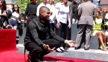 Usher recibe su estrella en el Paseo de la Fama de Hollywood