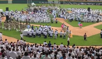Nuncio aboga por unidad familiar durante misa por Corpus Christi