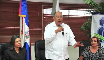 ISFODOSU otorgará 1,200 becas para carreras de formación docente