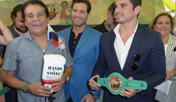 Miami rinde homenaje al legendario Manos de Piedra Durán