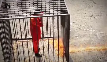 Un terrorista de ISIS reveló la verdad detrás del asesinato de un piloto jordano que fue quemado vivo