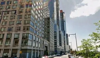 Nueva York tiene edificios con divisiones para ricos y pobres 