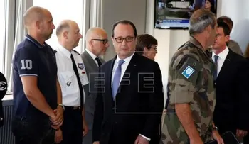 Hollande dice que hay muchos niños y extranjeros entre víctimas