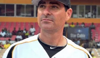 Exmánager de las Águilas, Andy Barkett, quiere al equipo, pero â??que se jundaâ?