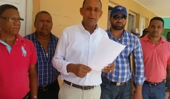 Alcalde electo inconforme por no completarse proceso transición en Loma de Cabrera