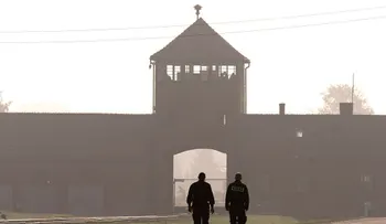 La frase "campos de concentración polacos" sería castigada con cárcel en Polonia