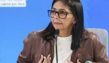 Delcy Rodríguez afirma que Machado pudo evitar el «show» de su regreso a Venezuela