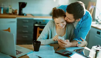 La vida amorosa de la madre determinará cantidad de parejas que tendrá su hija