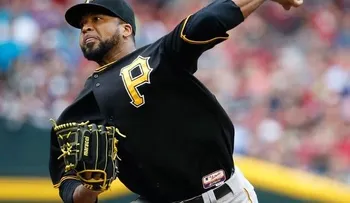 Liriano logra su primer triunfo del año en su salida 200 de por vida