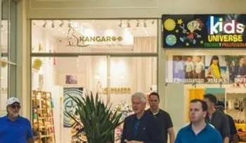 El expresidente Bill Clinton, de EEUU, de visita en Punta Cana