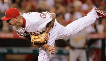Latos llega a acuerdo por un año con Medias Blancas