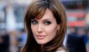Angelina Jolie está enferma de varicela