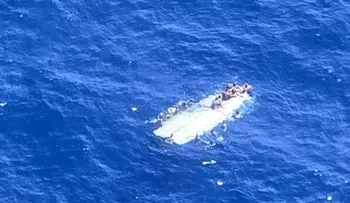 Guardia Costera rescata a 49 náufragos cerca de Isla de Mona; tres muertos y diez desaparecidos