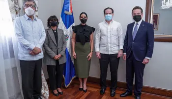 Primera dama canaliza donación de la familia Corripio para hogares de paso del Conani