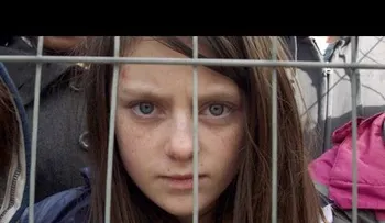 Un nuevo VIDEO muestra la trágica realidad de los niños refugiados