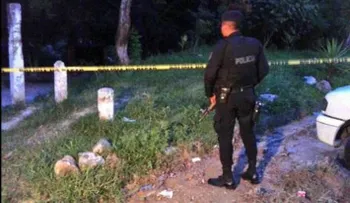 Asesinan cinco personas en una cancha de fútbol en El Salvador