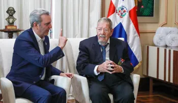 Presidente Abinader recibe a Delio Gómez Ochoa, quien luchó en favor de liberar al pueblo de la dictadura trujillista