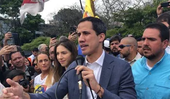Enviado de Guaidó en EE.UU. rechaza la oferta de diálogo de Maduro