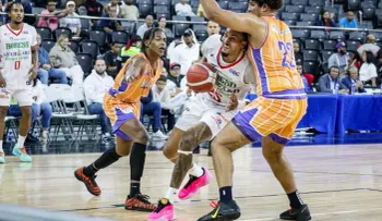 Bameso aplasta 85-58 a Huellas del Siglo y se afianza en el cuarto lugar del TBS Distrito
