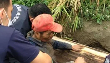 Un taiwanés sobrevive cuatro días atrapado en una tumba