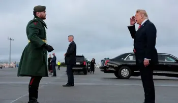 Trump llega a Irlanda para reunirse con sus líderes y jugar en su campo de golf de Doonbeg