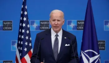 Biden advierte que EEUU responderá si Rusia usa armas químicas en Ucrania