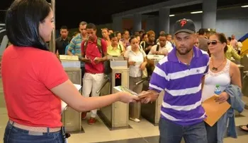 Entregan ejemplares de comic Conozcamos el Presupuesto
