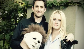 Michael Myers participa en espeluznante propuesta de matrimonio