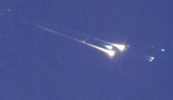 Objeto espacial entra en la atmósfera terrestre (VIDEO)