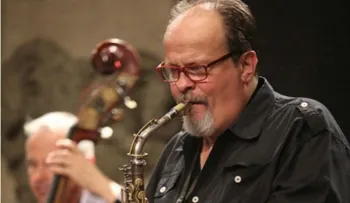 Muere en España saxofonista Marcelo Peralta por coronavirus