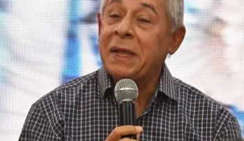 Embajador Salcedo exhorta a aprovechar últimos días de la Feria del Libro 2026