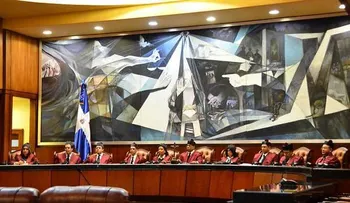Rechazan solicitud de los Vincho suspender Asamblea Revisora de la Constitución