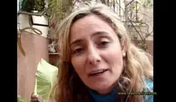 Video: Cómo hacer un champú anticaída, anticaspa, antiseborreico ecológico y casero 