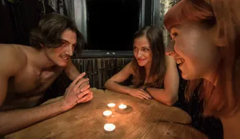 Un visita al restaurante nudista de Londres