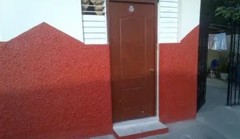 Policía dispersa a bombazos a manifestantes en Los Alcarrizos