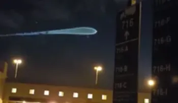 Una extraña figura en el cielo asombra a los habitantes de Miami