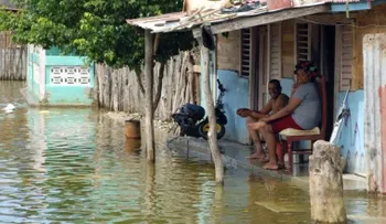 Casi 20.000 desplazados y 16 provincias en alerta por lluvias