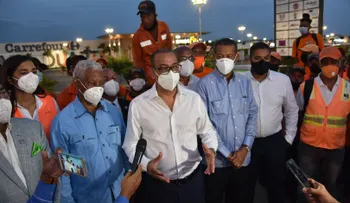 MOPC realiza amplio plan de asfaltado, bacheo y acondicionamiento de túneles y elevados en el GSD